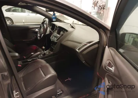 2016 Ford Focus St from USA, damaged, VIN 1FADP3L99GL295476